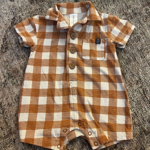 4/$20 Modern Moments 0-3 Months Romper - Picture 1 of 1